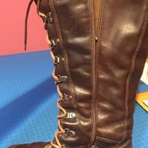 Keen knee-high lace-up boots size 9.5 SOLD
